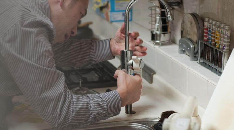 Professional bathroom faucet installation in Serafina, NM
